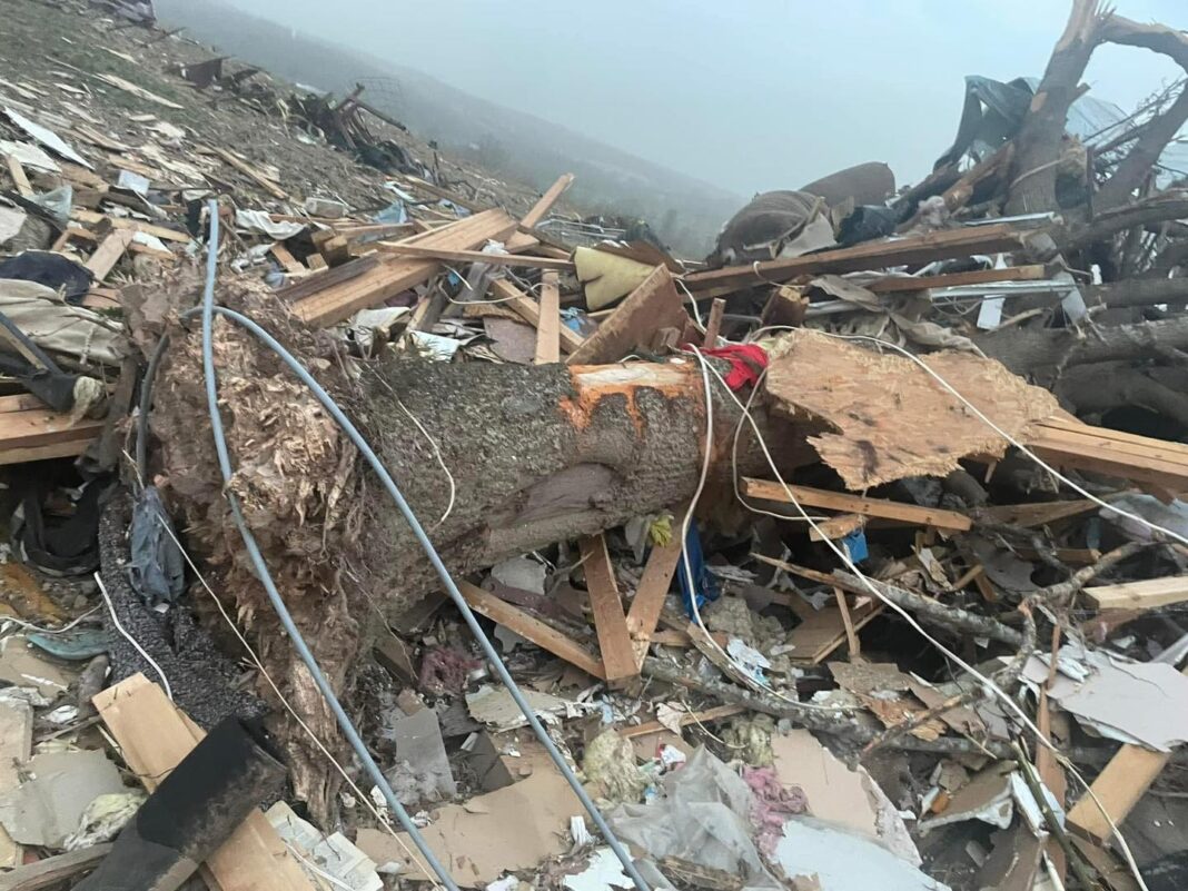 Deadly Tornadoes and Storms Rip Through Central U.S., Killing at Least 17